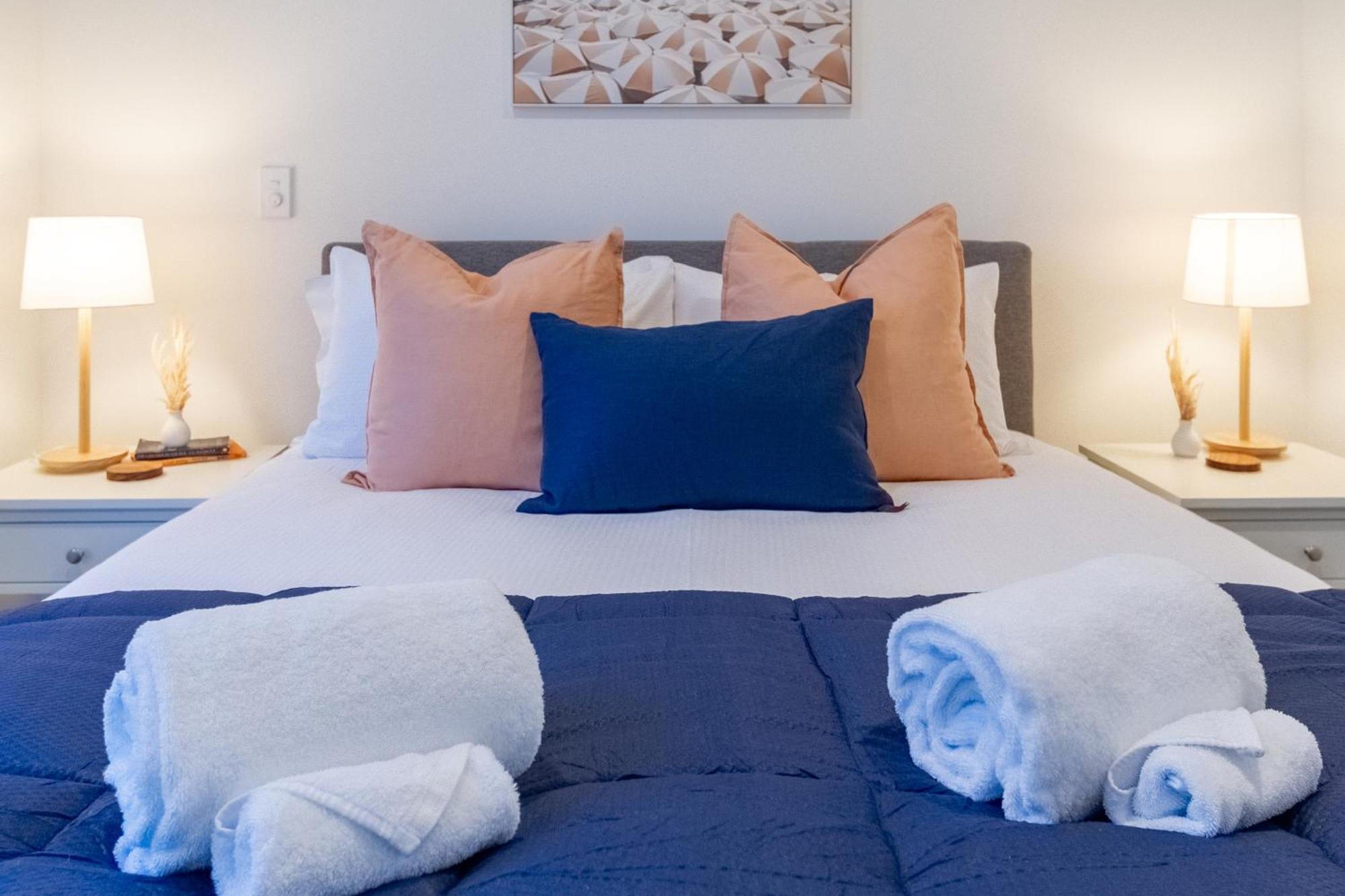 Appartamento Urban Elegance - 2 Bed, 2 Bath In The Cbd Christchurch Esterno foto