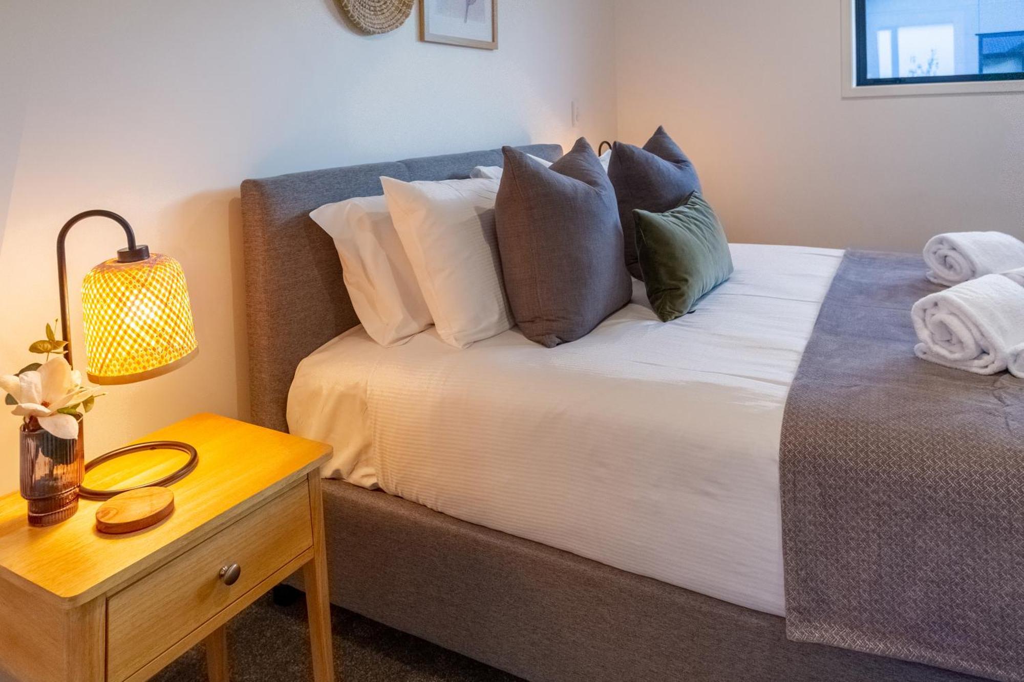 Appartamento Urban Elegance - 2 Bed, 2 Bath In The Cbd Christchurch Esterno foto